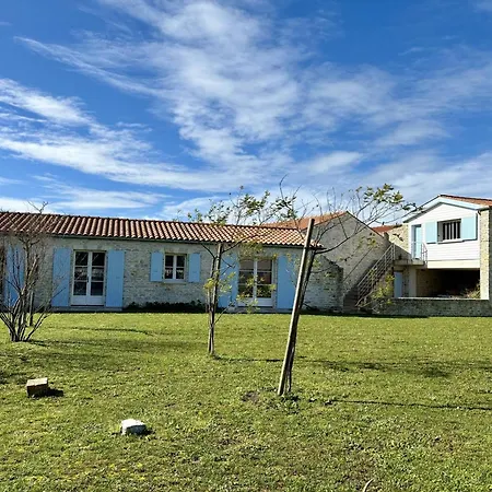 Hébergement de vacances Studio Renove A La Bree-les-bains, Terrasse, 2 Couchages, Proche Plage Et Commerces - Fr-1-246a-286 La Brée-les-Bains